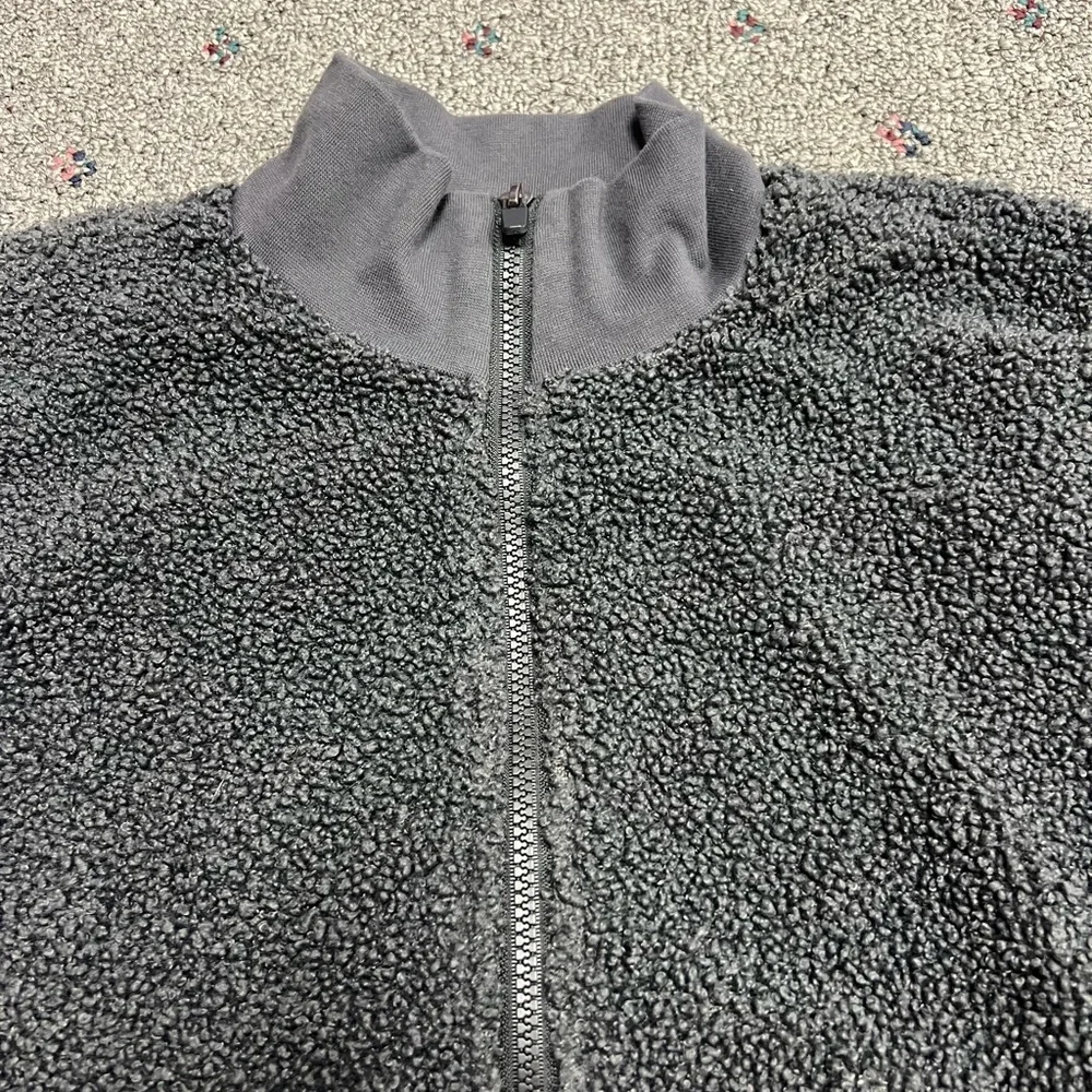 Fabletics QuarterZip - Picture 2 of 3